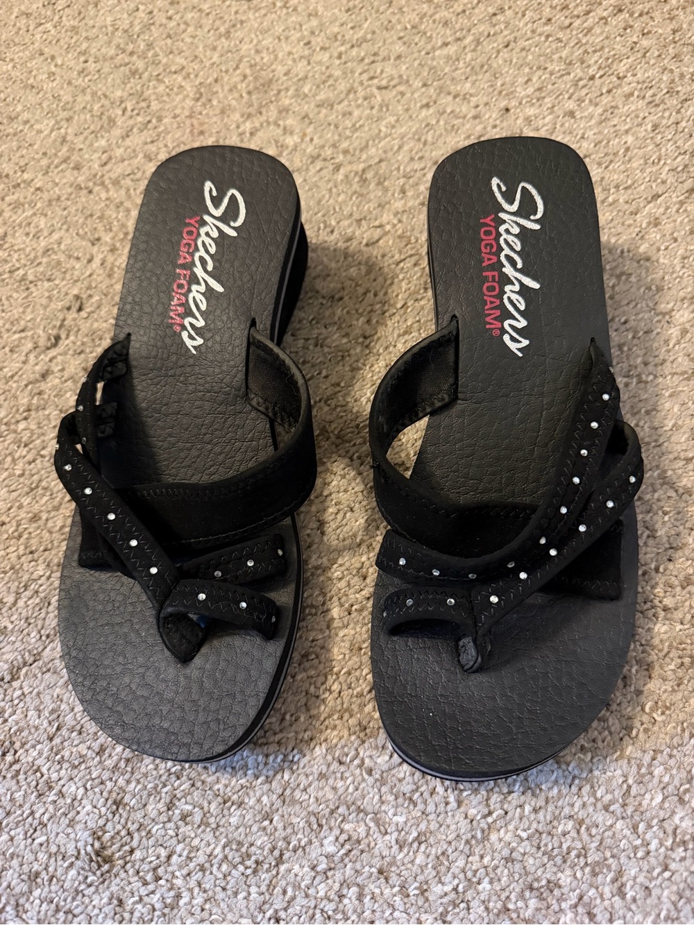 Skechers Black Rhinestone Yoga Foam Thong Sandals